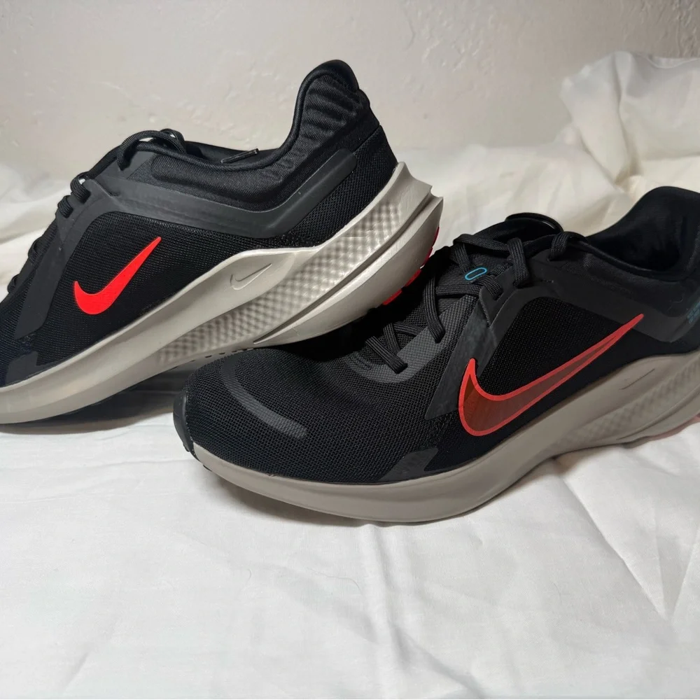 Nike quest 5 Black/crimson Shoes mens size 11.5 - Picture 5 of 10